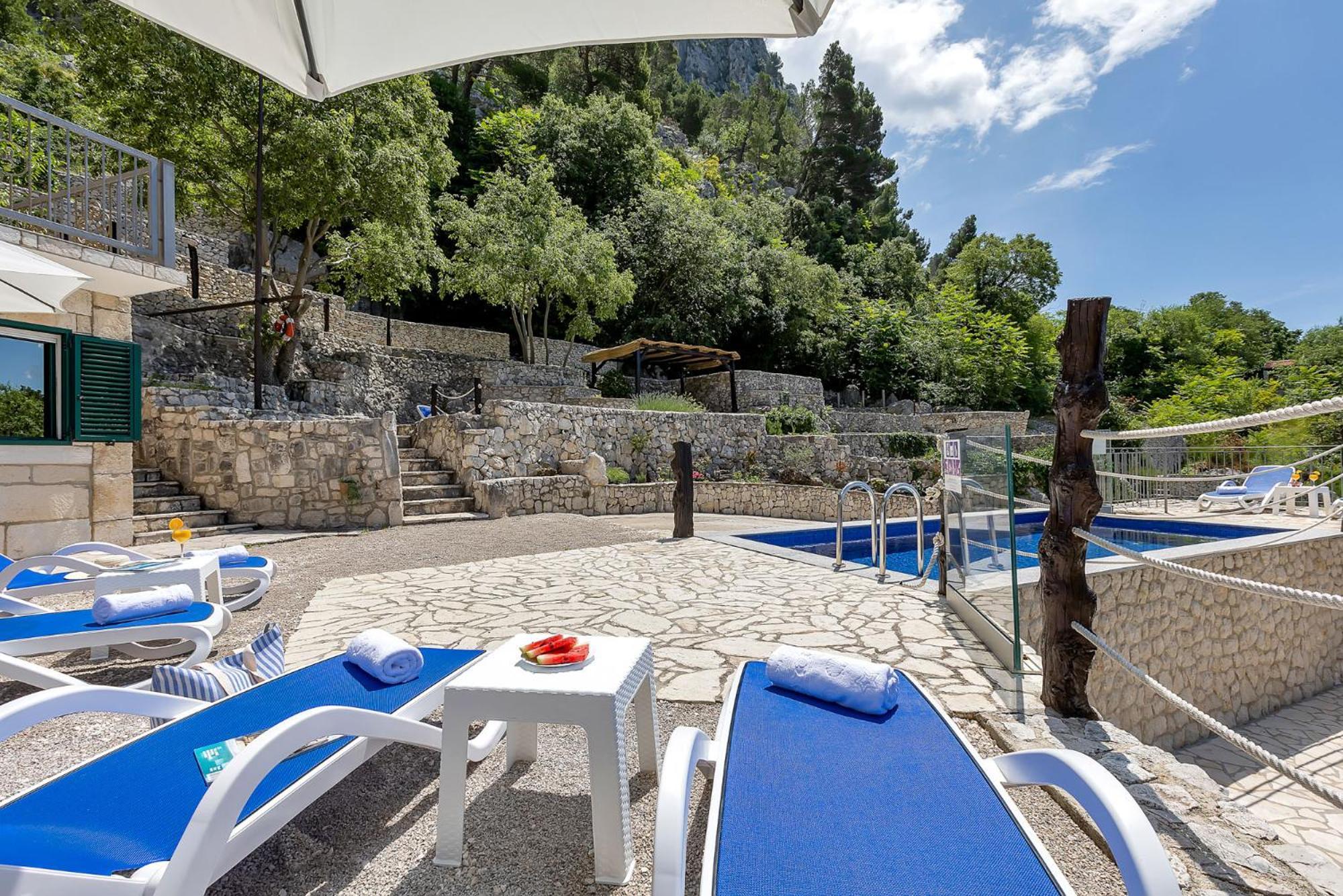 Stonehouse Residence In Makarska With Heated Pool ภายนอก รูปภาพ